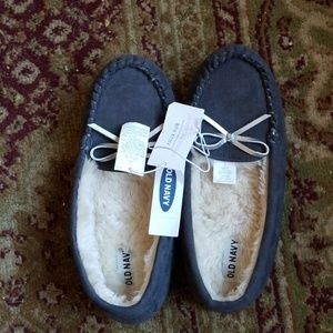 NWT Old Navy Grey Moccasins